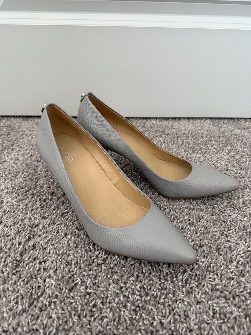 Michael Kors Light Gray Pointed-Toe Leather Pumps